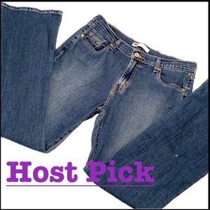 🎉🥳🎉HOST PICK🥳🎉🥳 Levi 515 boot cut jeans stone washed